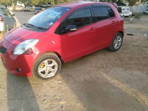 Toyota Vitz F 1.0 2005 for Sale