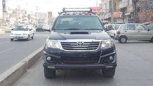 Toyota Hilux D-4D Automatic 2013 for Sale